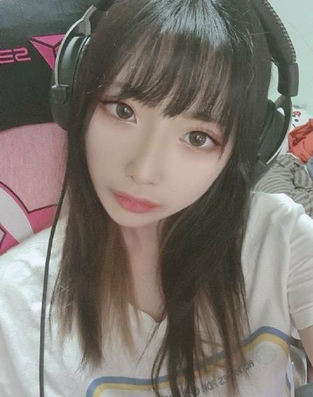 漂亮的女客栈