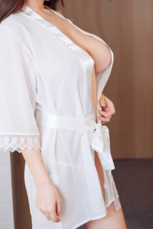 草莓视频18免费观看