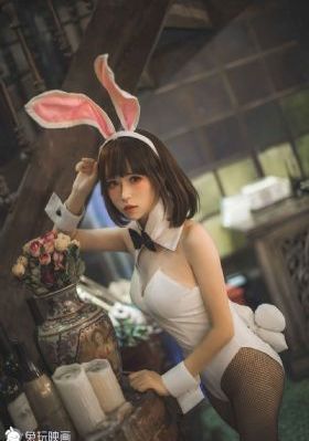 年轻的女演员在线观看