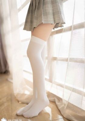 年轻漂亮的女教师2